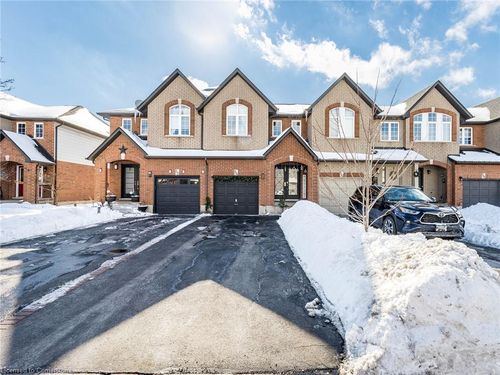 54 Hillcroft Dr, Stoney Creek, ON, L8J3W9 | Card Image