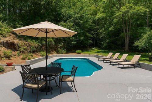 17 Twisted Trl, Black Mountain, NC, 28711-5524 | Card Image