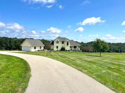 28-19 Southview Dr, LANARK, IL, 61046-9373 | Card Image