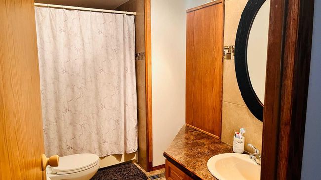 207 4th Street W, House other with 3 bedrooms, 2 bathrooms and 2 parking in Bow Island AB | Image 14