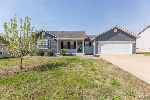 354 Murfield Dr, Poplar Bluff, MO, 63901-6646 | Card Image