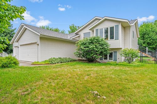 6284 Corwin Ct, Inver Grove Heights, MN, 55076-1791 | Card Image