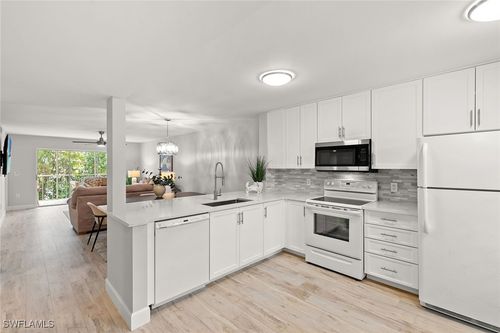 apt-l205-3071 Sandpiper Bay Cir, NAPLES, FL, 34112-5695 | Card Image