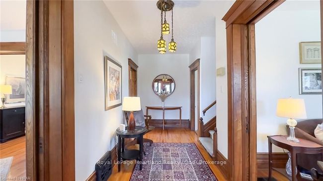 46 Elgin Ave W, House other with 4 bedrooms, 3 bathrooms and 6 parking in Goderich ON | Image 4