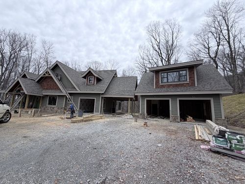 39 New Settlers Way, Glenville, NC, 28736-0390 | Card Image