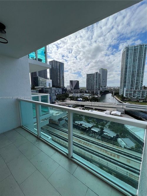 apt-1409-31 Se 5th St, Miami, FL, 33131-2512 | Card Image