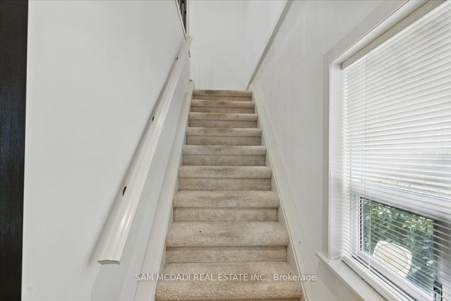 62 Maple Ave S, House other with 3 bedrooms, 3 bathrooms and 3 parking in Mississauga ON | Image 16
