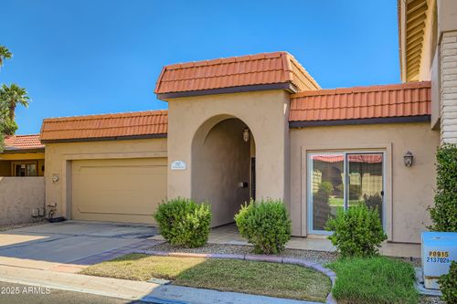 7927 E Bonnie Rose Ave, Scottsdale, AZ, 85250-7623 | Card Image