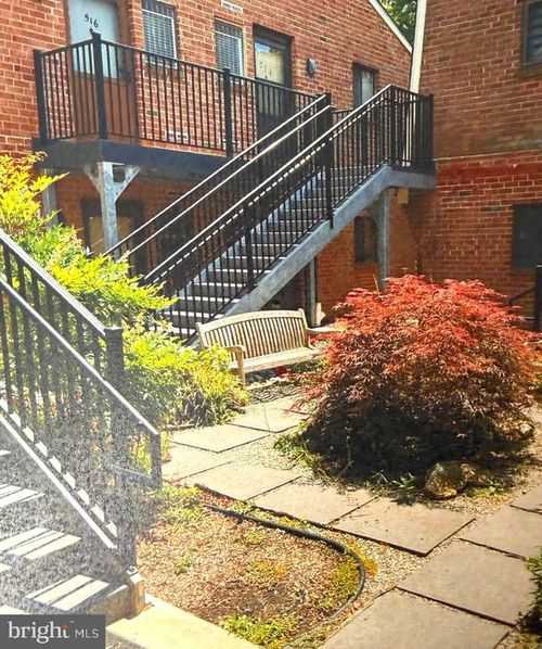 515 Meadow Woods Ln, LAWRENCE TOWNSHIP, NJ, 08648-4236 | Card Image