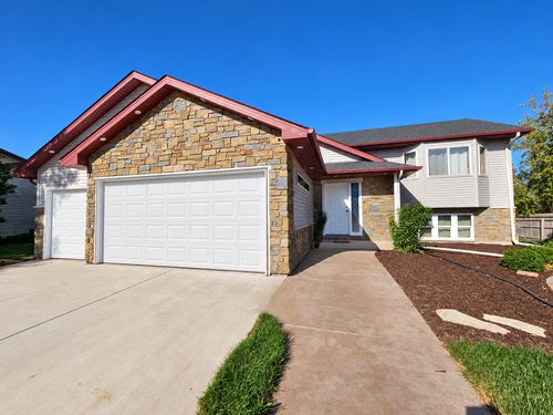 111 Hill St, Montrose, MN, 55363-8597 | Card Image