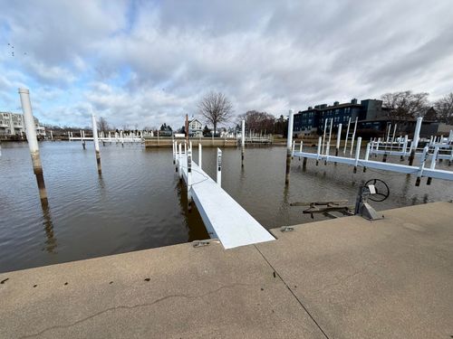 e-366 Peninsula Dr, New Buffalo, MI, 49117 | Card Image