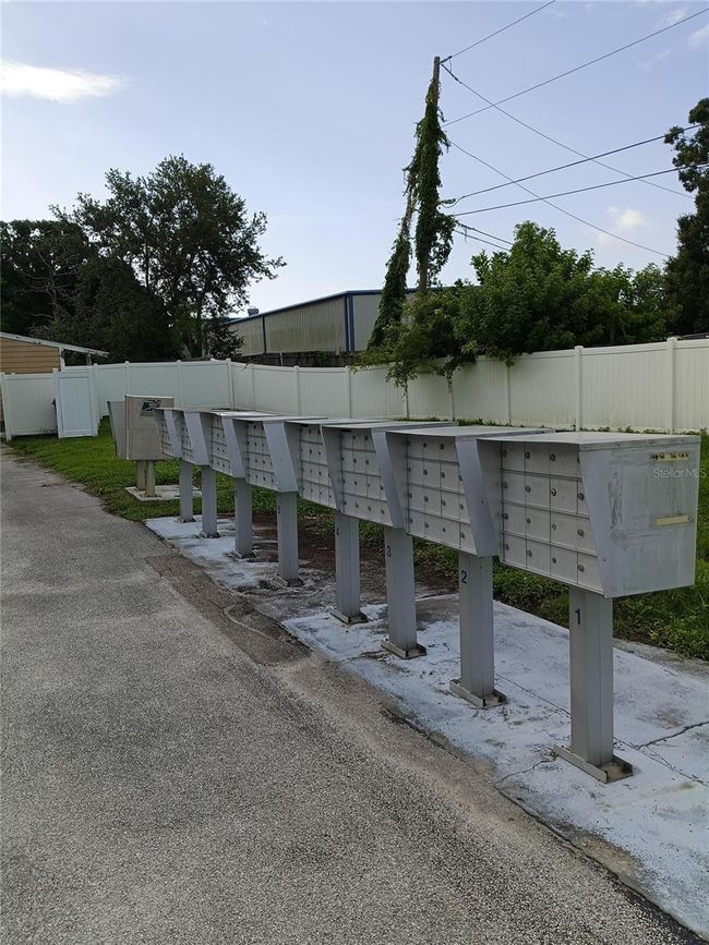 APT-1 - 6640 121 St Ave, House other with 2 bedrooms, 2 bathrooms and null parking in LARGO FL | Image 36