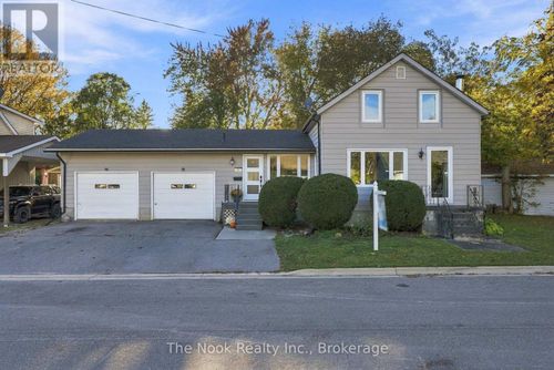 28 Purdy St, Belleville, ON, K8P1Y9 | Card Image
