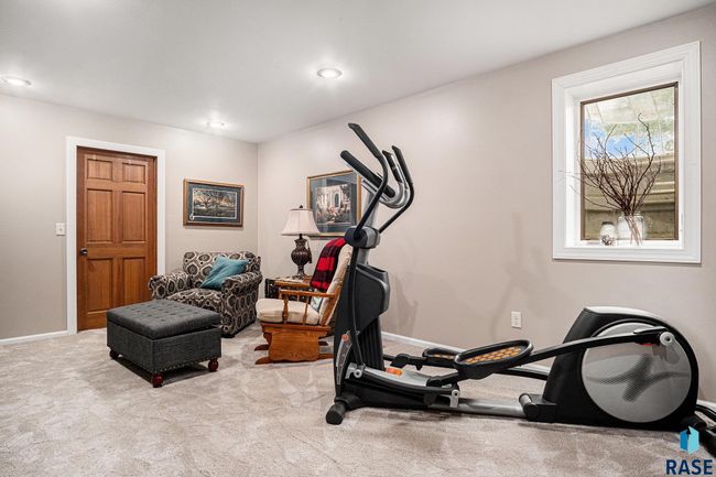 102 S Walnut Ave, House other with 4 bedrooms, 4 bathrooms and null parking in Luverne MN | Image 36