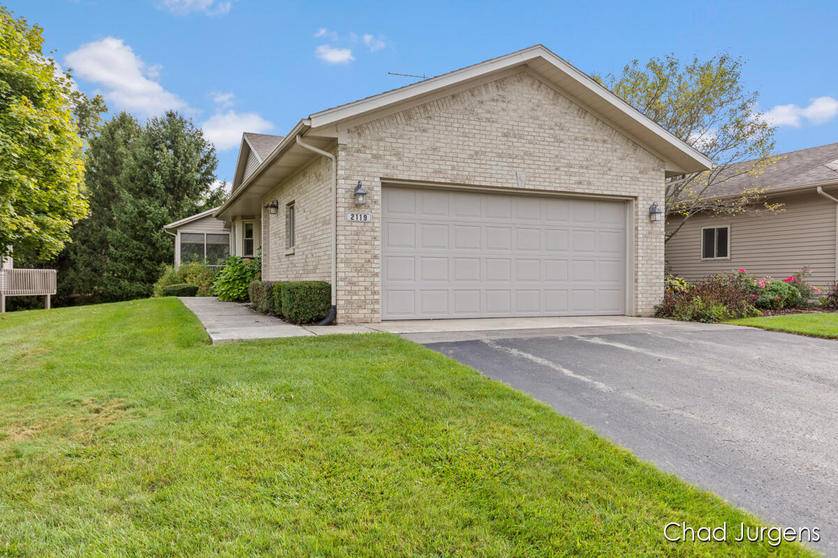 Creekside Dr, Byron Center, MI 49315