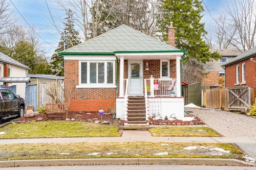 804 Byron St S, Whitby, ON, L1N4R8 | Card Image