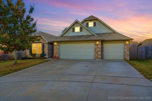 2621 Tucson Ct, Broken Arrow, OK, 74011-1868 | Card Image