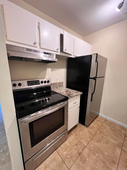 b20-1500 N Congress Ave, West Palm Beach, FL, 33401-1713 | Card Image