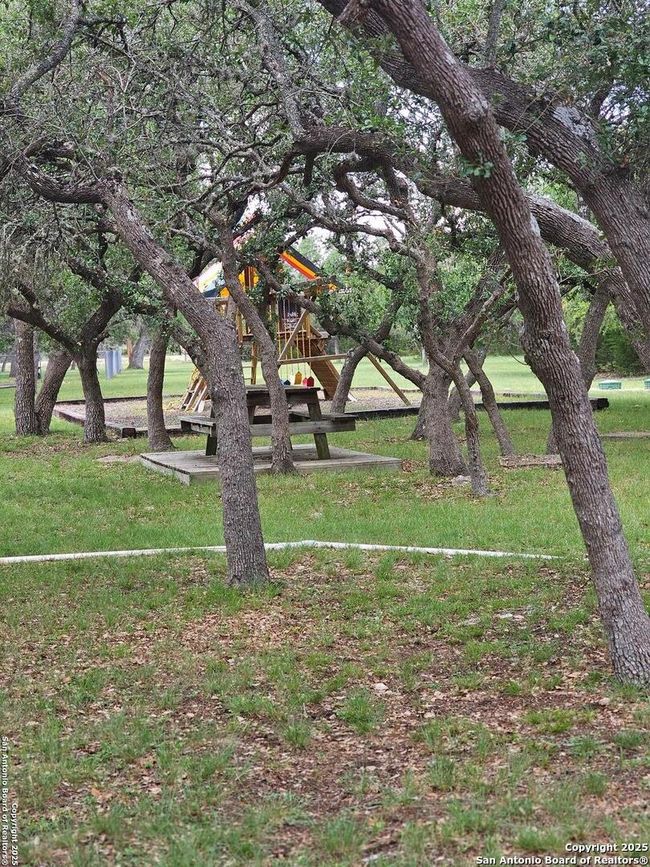 5250 Spring Branch Rd, House other with 4 bedrooms, 3 bathrooms and null parking in Spring Branch TX | Image 5