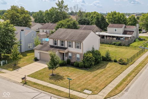 10319 Stillwell Ct, Avon, IN, 46123-8523 | Card Image