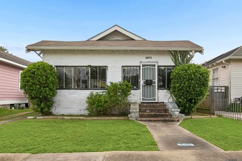 8519 Pritchard Pl, New Orleans, LA, 70118-3161 | Card Image