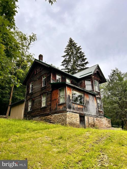 472 Zion Rd, Irvona, PA, 16656 | Card Image