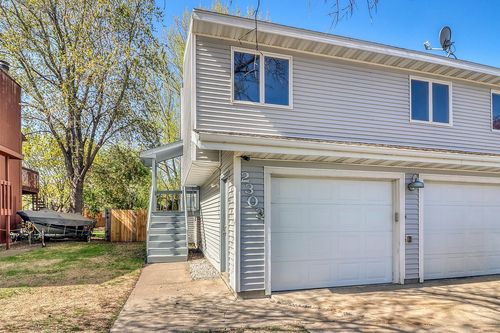 2303 18th St S, Fargo, ND, 58103-5107 | Card Image
