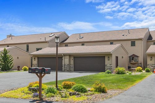 3328 Bayside Court, La Crosse, WI, 54601 | Card Image