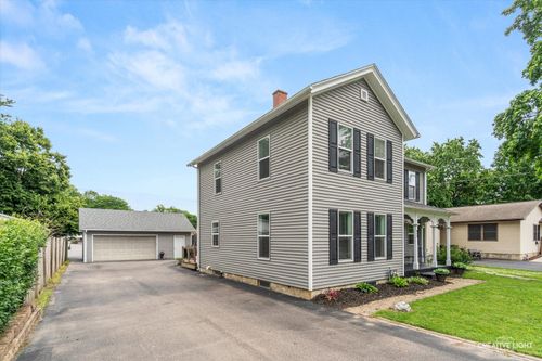 902 N Main St, Sandwich, IL, 60548-1020 | Card Image