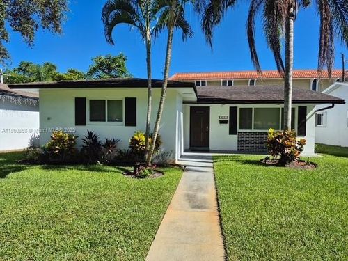 4010 N Circle Dr, Hollywood, FL, 33021-6726 | Card Image