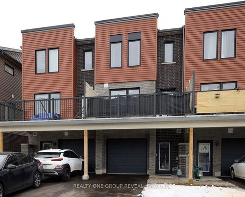 67 Fairlane Ave, Barrie, ON, L9J0N1 | Card Image