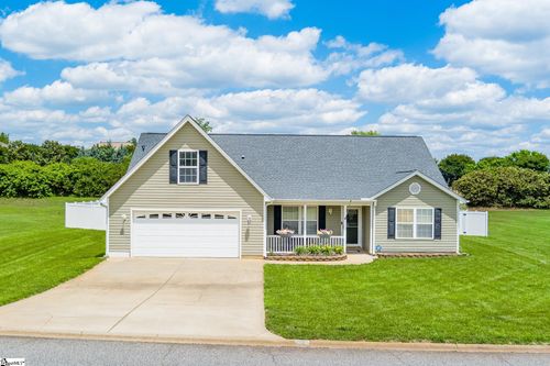 315 Shadowfield Acres Dr, Duncan, SC, 29334-9153 | Card Image