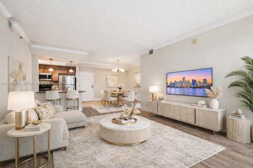 apt-304-2000 N Bayshore Dr, Miami, FL, 33137-5115 | Card Image