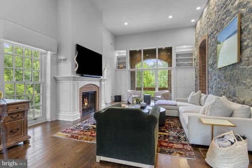 13 S Rockland Falls Rd, ROCKLAND, DE, 19732-2911 | Card Image