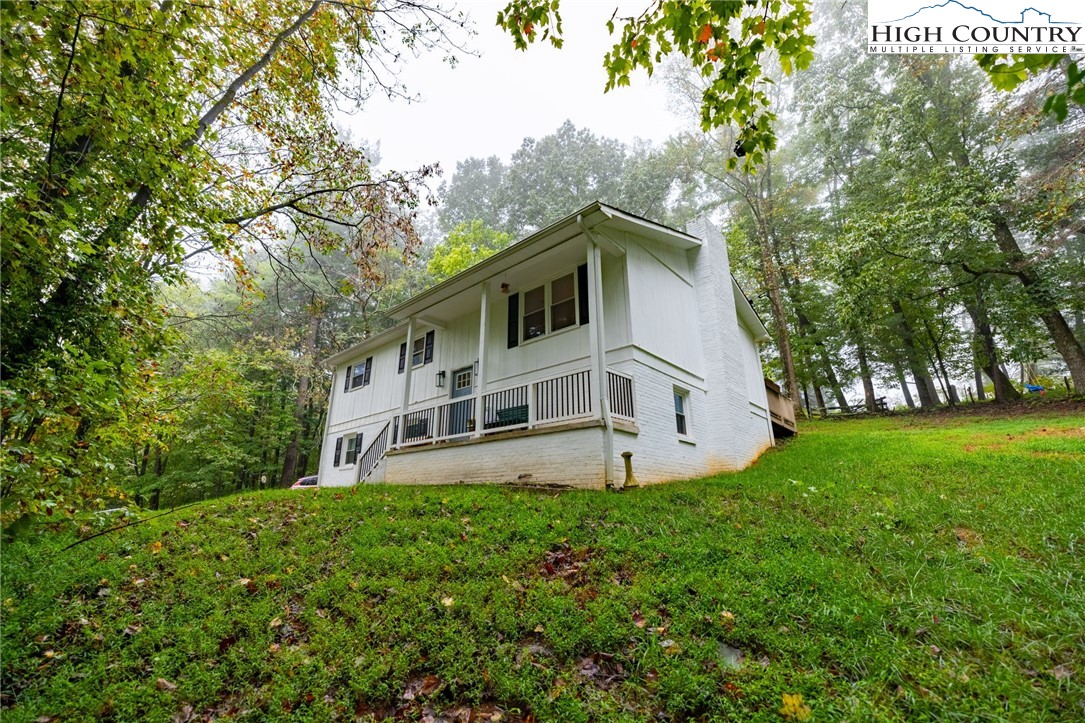 Greenbriar Ln, Millers Creek, NC 28651