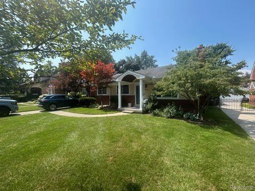 881 Lincoln Rd, Grosse Pointe, MI, 48230-1289 | Card Image