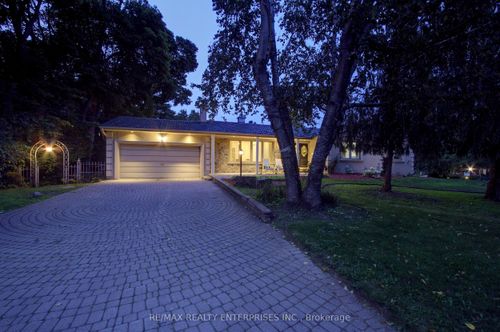 551 Cochise Cres, Mississauga, ON, L5H1Y3 | Card Image