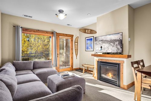 220-3820 Tamarack Avenue, Whitefish, MT, 59937 | Card Image