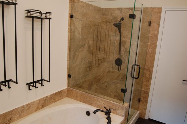 Primary Bath Tub & Shower | Image 19