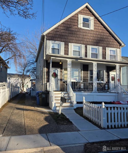 74 Coley St, Woodbridge, NJ, 07095-2827 | Card Image