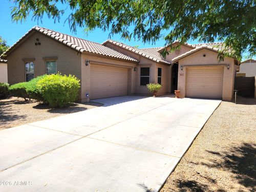 809 W Desert Valley Dr, San Tan Valley, AZ, 85143-3454 | Card Image