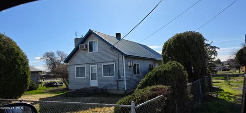 1412 W Nob Hill Blvd, Yakima, WA, 98902 | Card Image