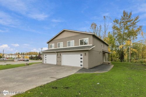 4450 View Cir, Anchorage, AK, 99507-1521 | Card Image