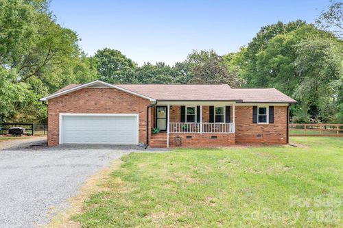 580 Odell School Rd, Concord, NC, 28027-9769 | Card Image