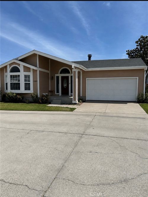 19842 Emerald Creek Dr, Canyon Country, CA, 91351-5771 | Card Image