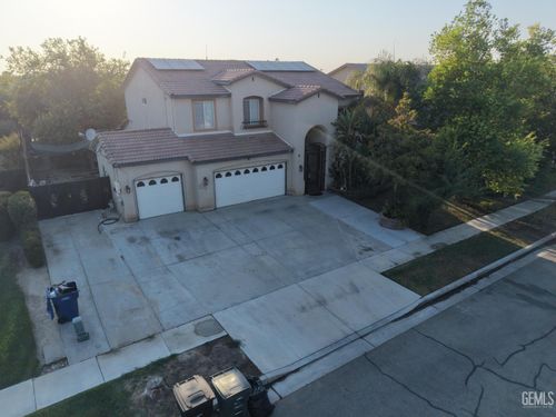 901 Cabernet Dr, Wasco, CA, 93280-3122 | Card Image