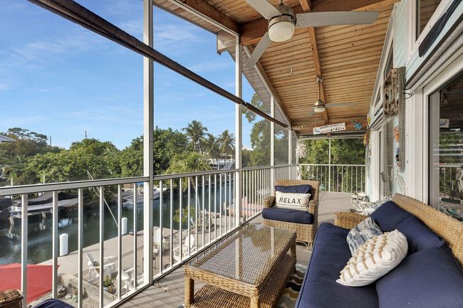 screened in patio | Image 7