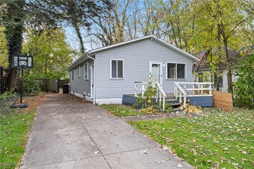 1562 Marlowe Ave, Akron, OH, 44313-7438 | Card Image