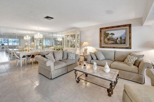 202-1670 Nw 18th Ave, Delray Beach, FL, 33445-7469 | Card Image