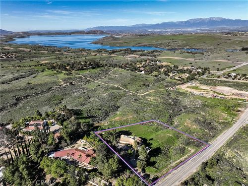 20329 Luchs Rd, Perris, CA, 92570-8338 | Card Image